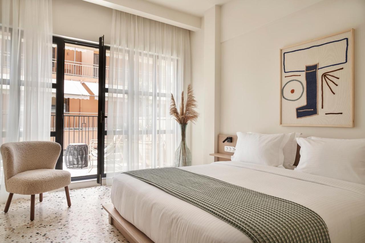Vasi Hotel Athena Bagian luar foto
