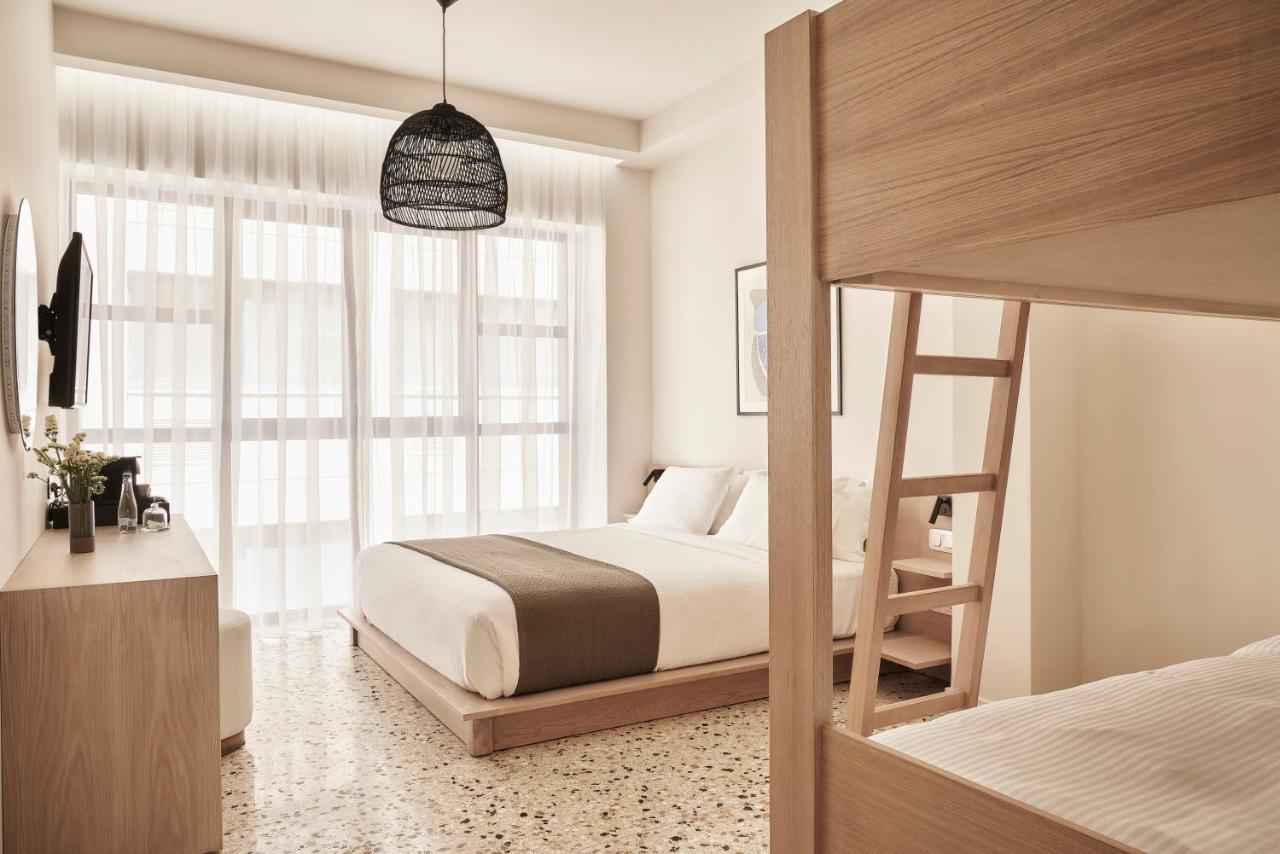 Vasi Hotel Athena Bagian luar foto
