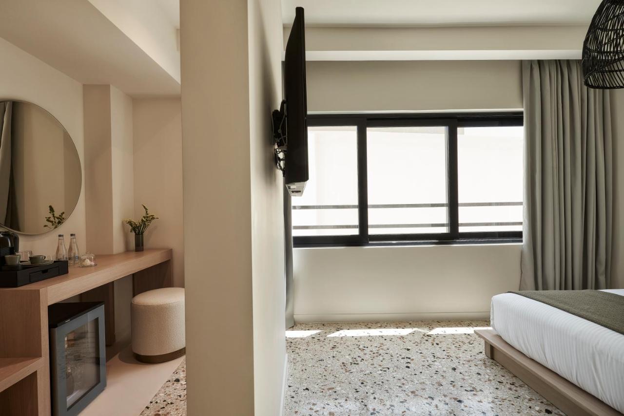 Vasi Hotel Athena Bagian luar foto