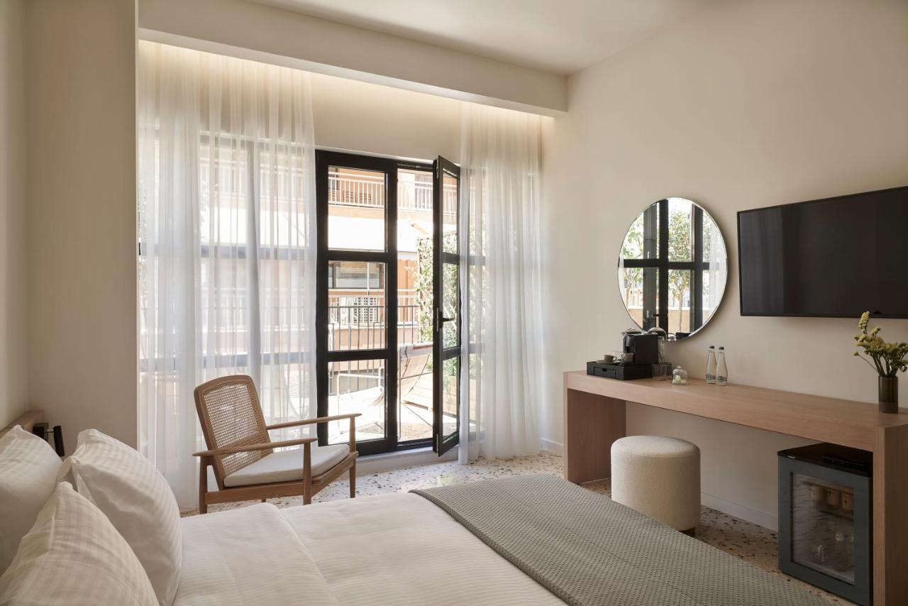 Vasi Hotel Athena Bagian luar foto