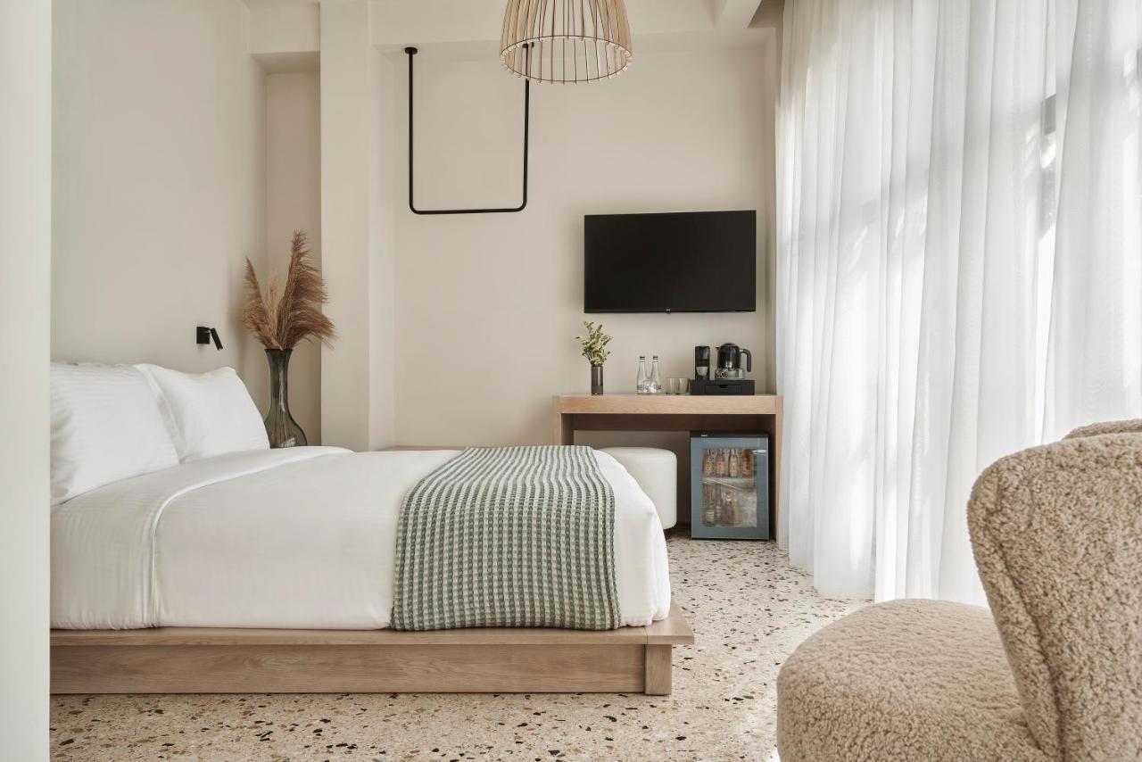 Vasi Hotel Athena Bagian luar foto